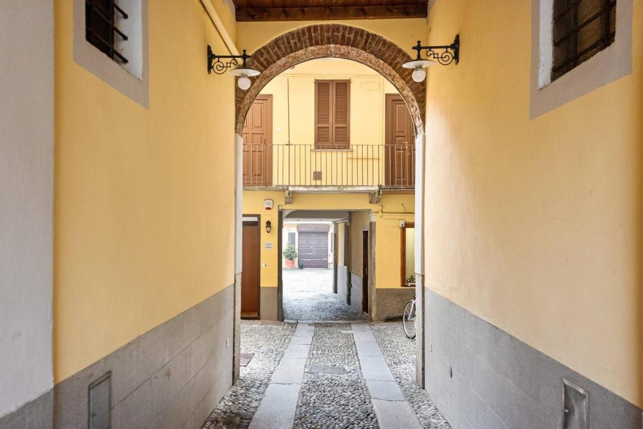 Piccola Venezia A Milano- Il Fascino Dei Navigli! Apartment Luaran gambar